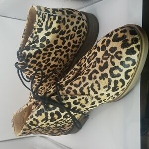 Hush Puppies leopard desert boot